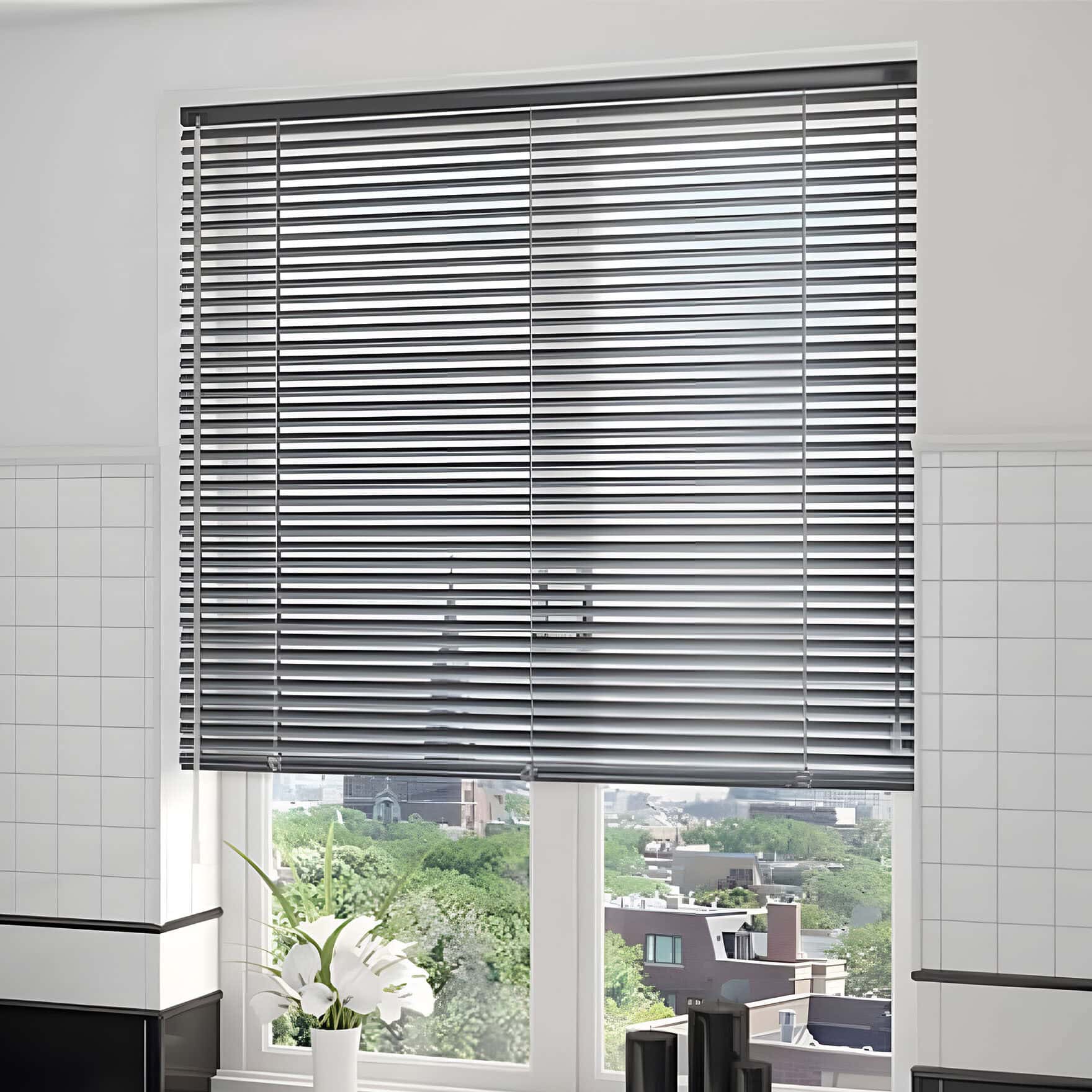 25mm Silver Aluminium Venetian blind
