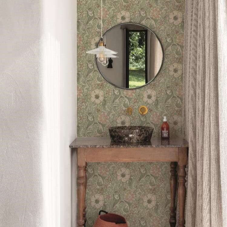 Romantic floral in soft pale colours