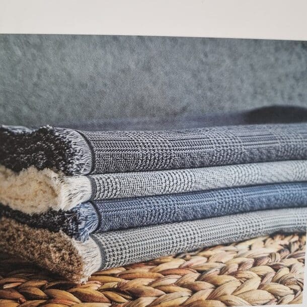 Cotton throws available in different colours, patterns and sizes