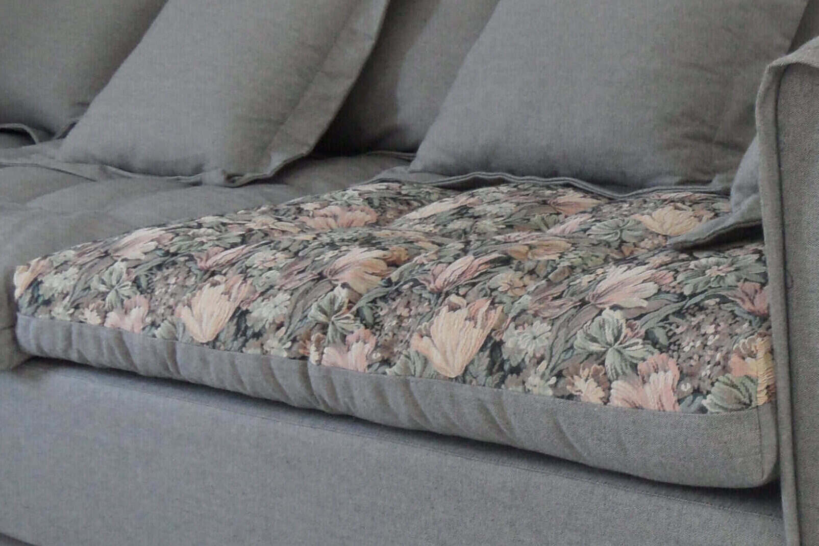 floral cushion for unique detail